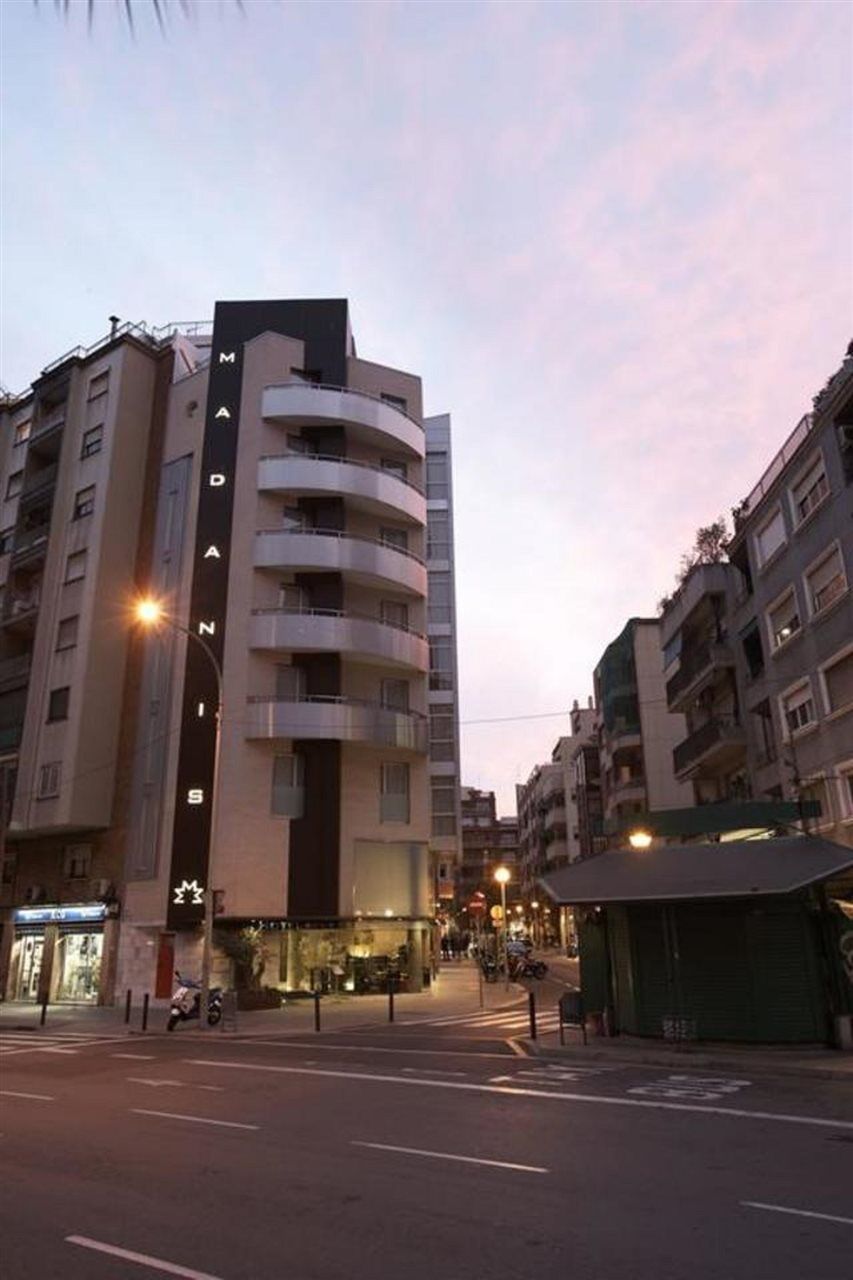 Hotel Madanis L'Hospitalet de Llobregat Eksteriør bilde